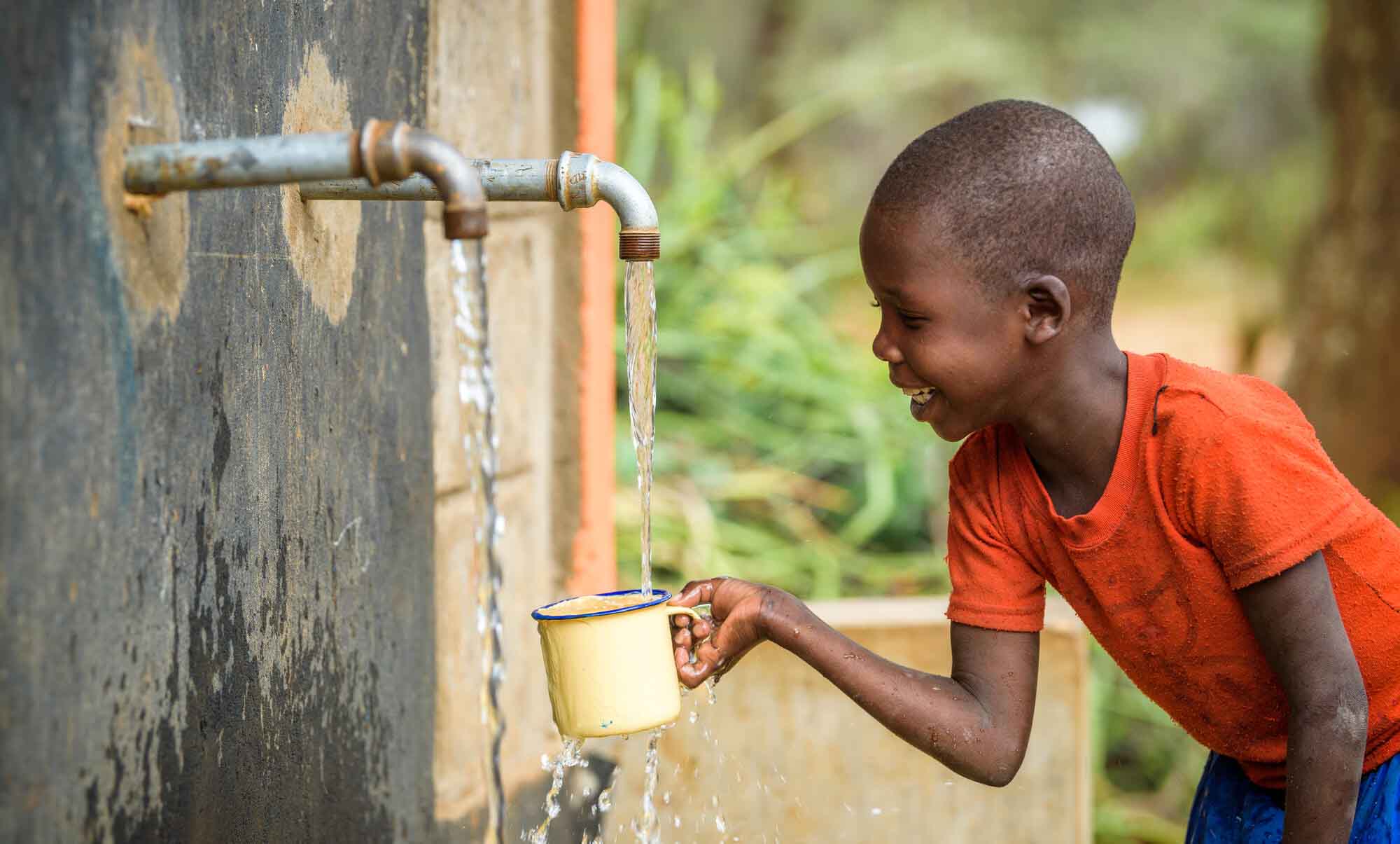 Atmospheric water generator: innovative technology to extract clean water from the air